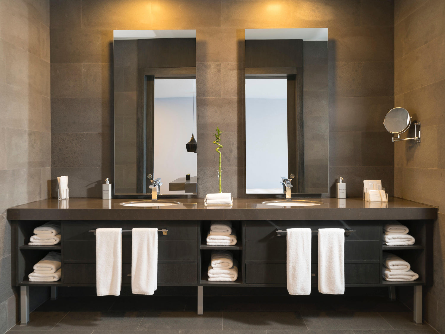 10 Things Every Man Should Have In His Bathroom Bossman Brands